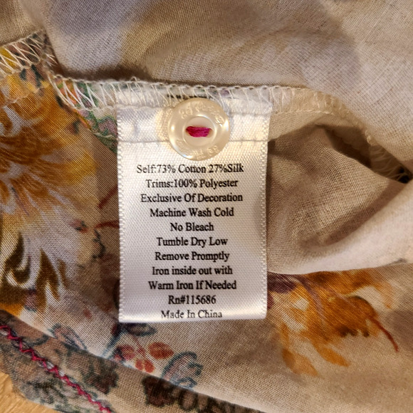 Johnny Was 3J Workshop Blouse Silk Blend Button Up Raw Hem Womens S - Picture 6 of 6